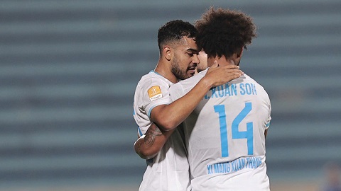 Nguyễn Xuân Son không thể thi đấu trước Ratchaburi